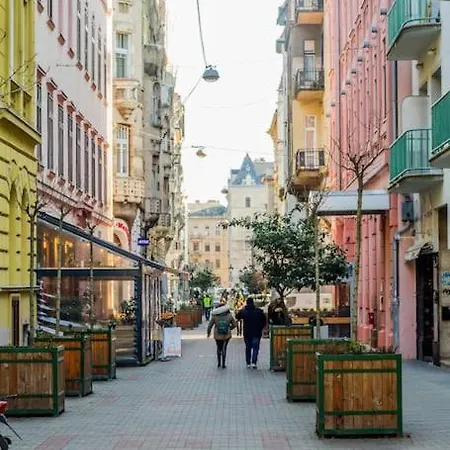 Apartman Sunny Bright, Centrally Located, Ac Balcony By Nw Budapest